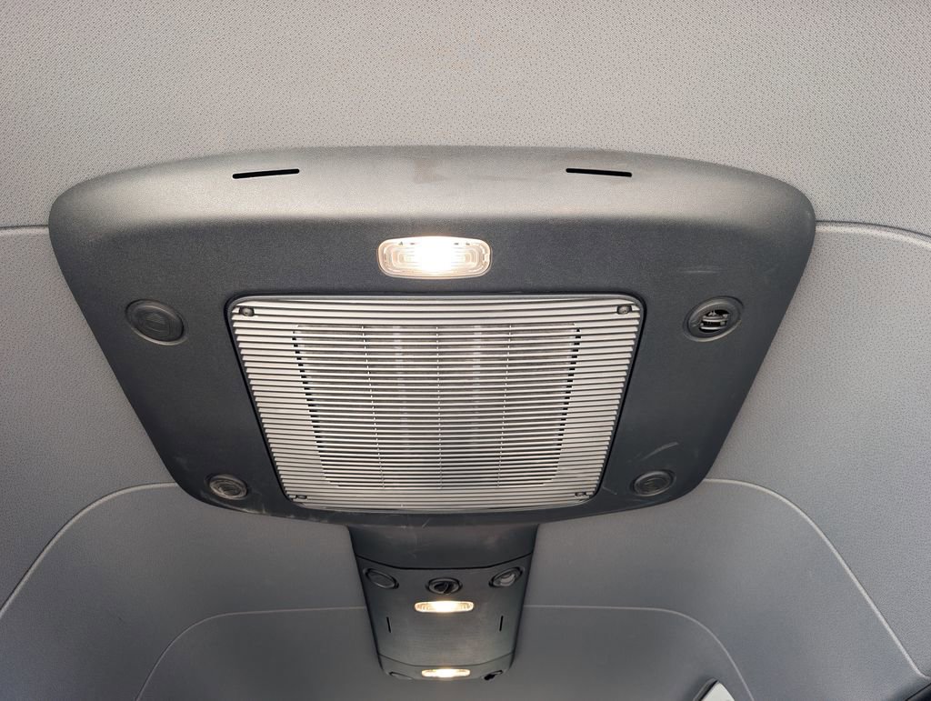 Used 2024 Mercedes-Benz Sprinter 2500 image 42