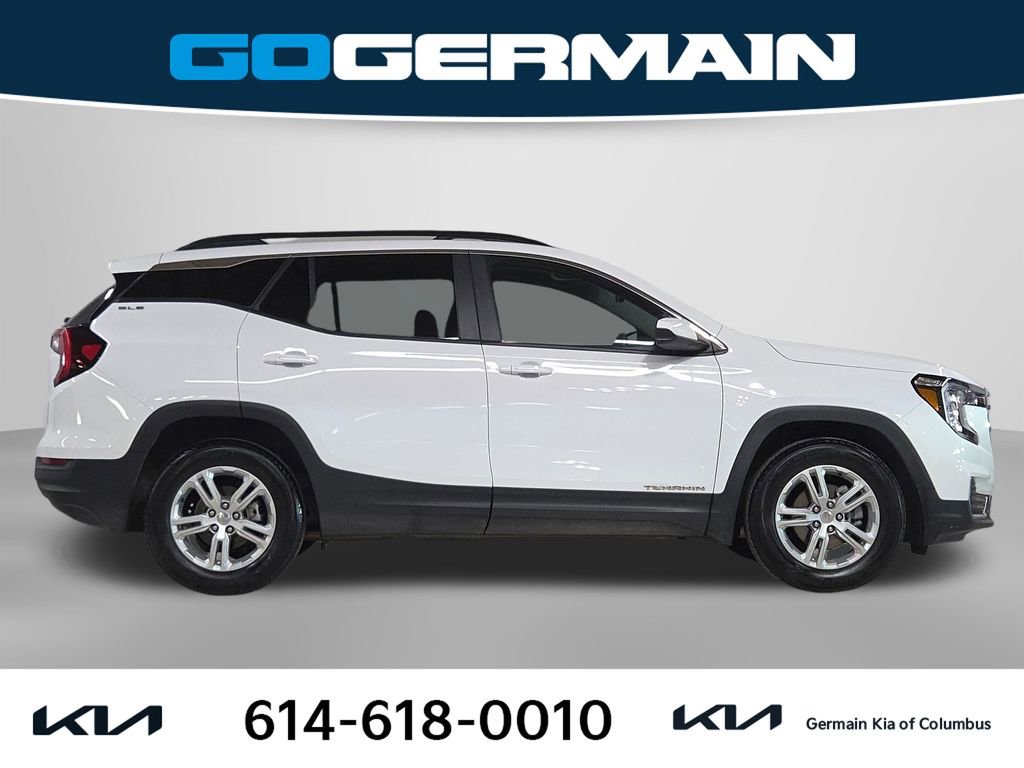 Used 2023 GMC Terrain SLE w/ Driver Convenience Package FWD image 7