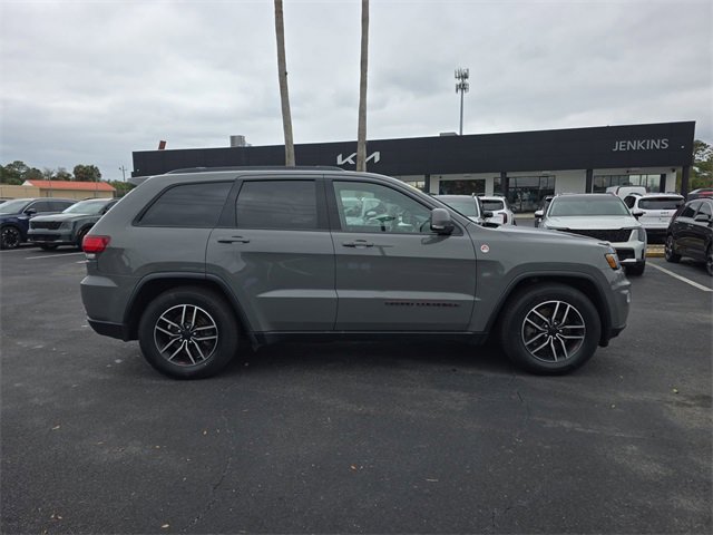 Used 2021 Jeep Grand Cherokee Trailhawk image 2