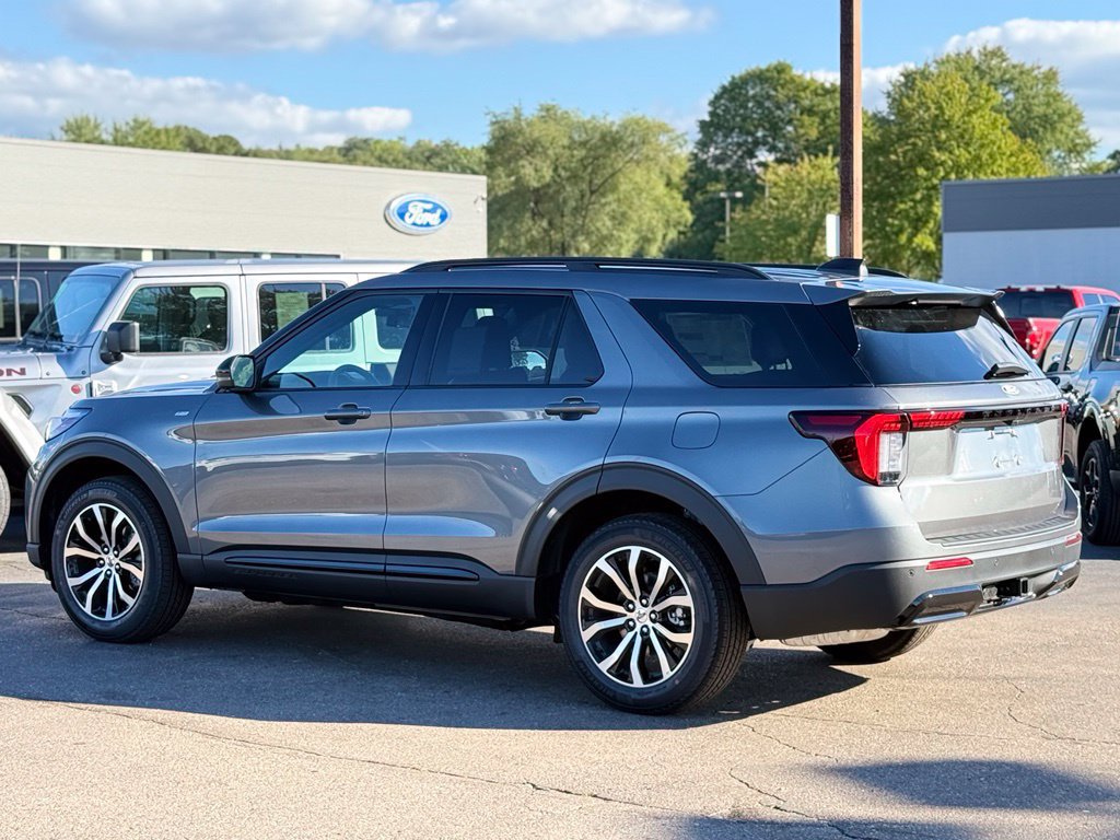New 2027 Ford Explorer ST-Line AWD/4WD image 34