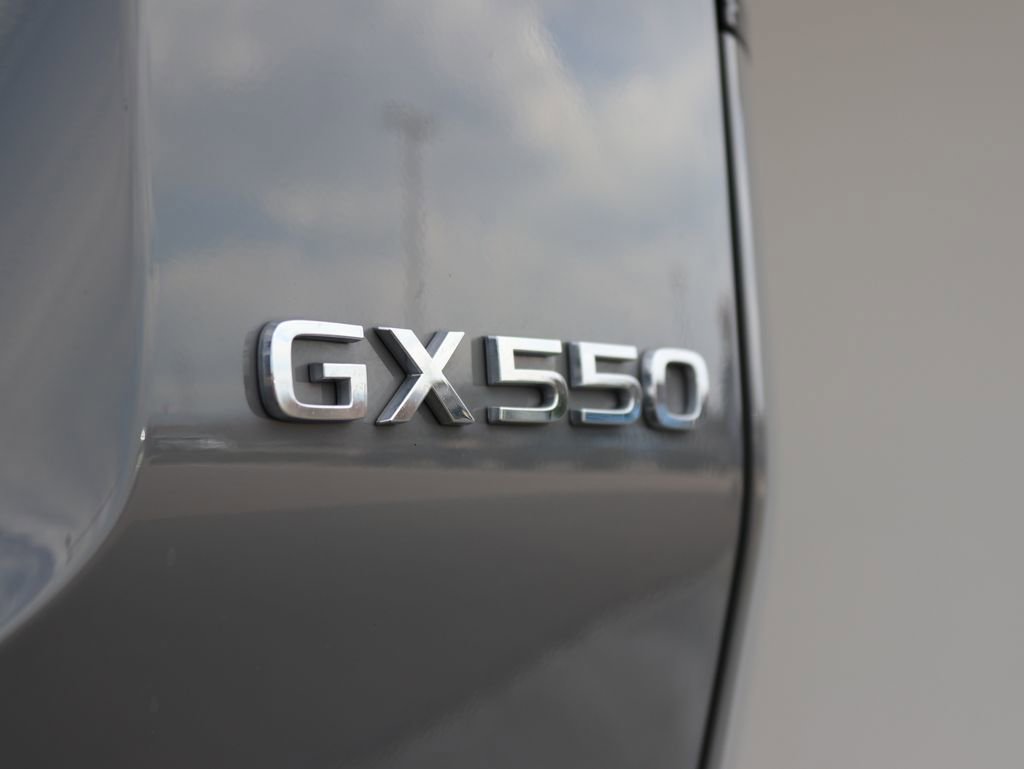 Used 2024 Lexus GX 550 w/ Accessory Package (Z1) image 14