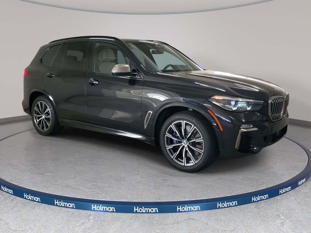 Used 2021 BMW X5 M50i image 4