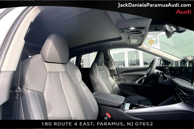 Used 2025 Audi Q5 Premium Plus w/ Premium Plus image 15