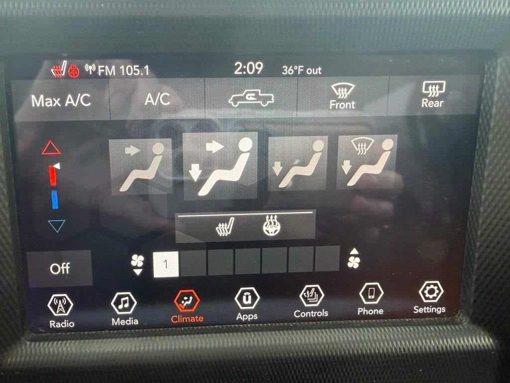 Used 2022 Jeep Gladiator Willys image 20