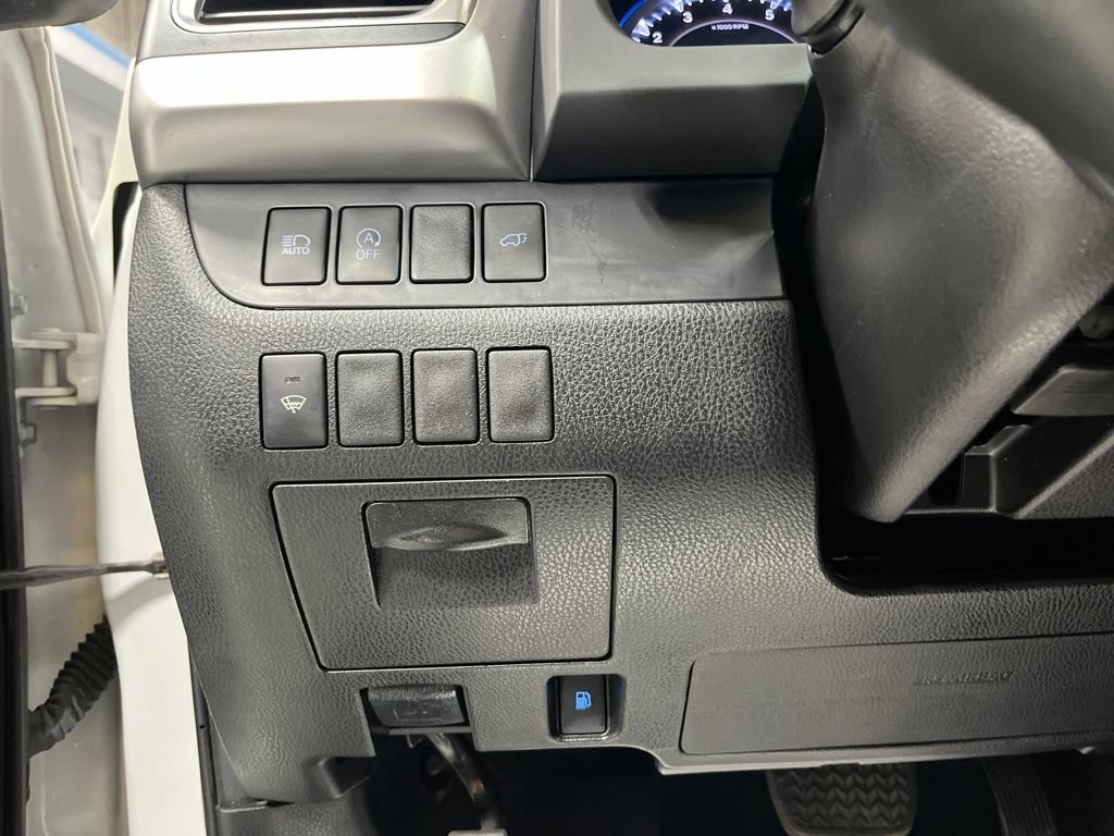 Used 2019 Toyota Highlander XLE AWD/4WD image 15