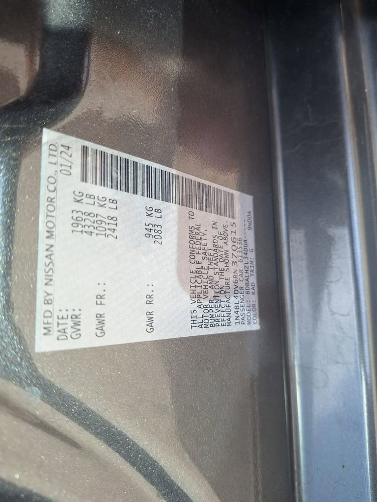 Used 2024 Nissan Altima 2.5 SV FWD image 32