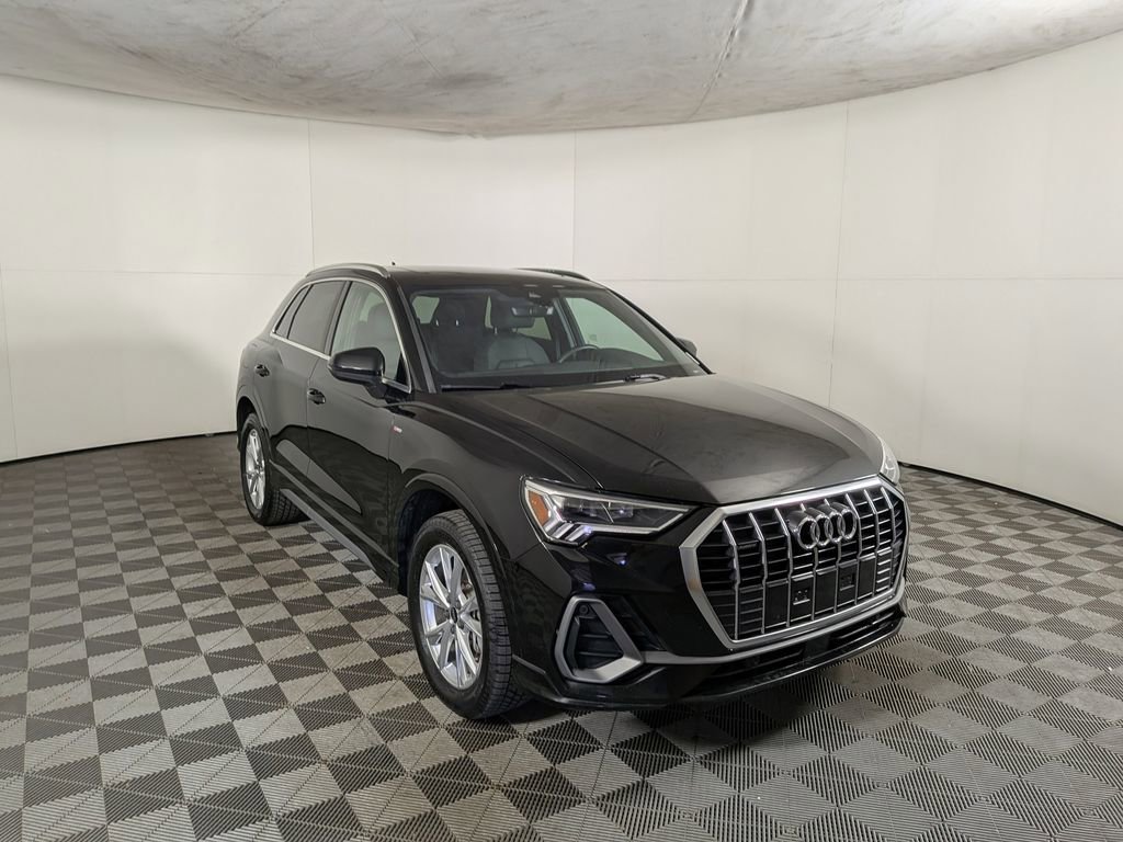 Used 2025 Audi Q3 2.0T Premium image 5