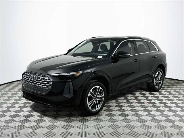 Certified 2025 Audi Q5 Premium w/ Convenience Package AWD/4WD image 3