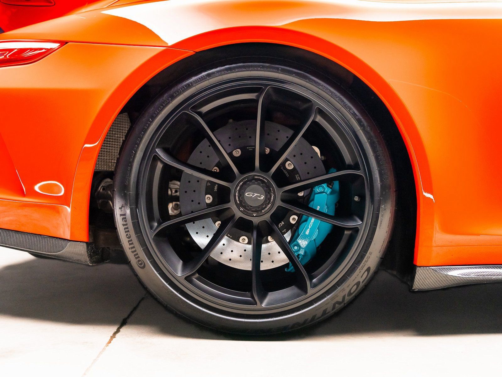 Used 2018 Porsche 911 GT3 RWD image 32