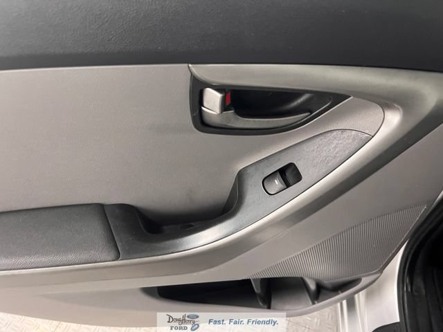 Used 2013 Hyundai Elantra GLS FWD image 27