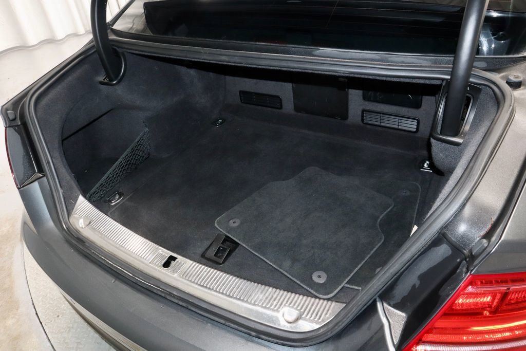 Used 2013 Audi S8 4.0T w/ Driver Assistance Pkg image 15