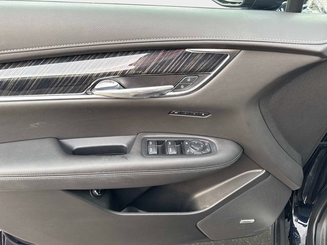 Used 2022 Cadillac XT6 Premium Luxury FWD image 19