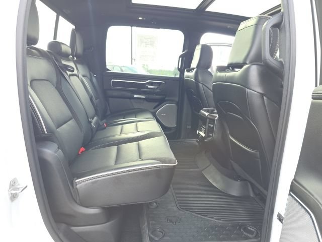 Used 2025 RAM 1500 Laramie AWD/4WD image 44