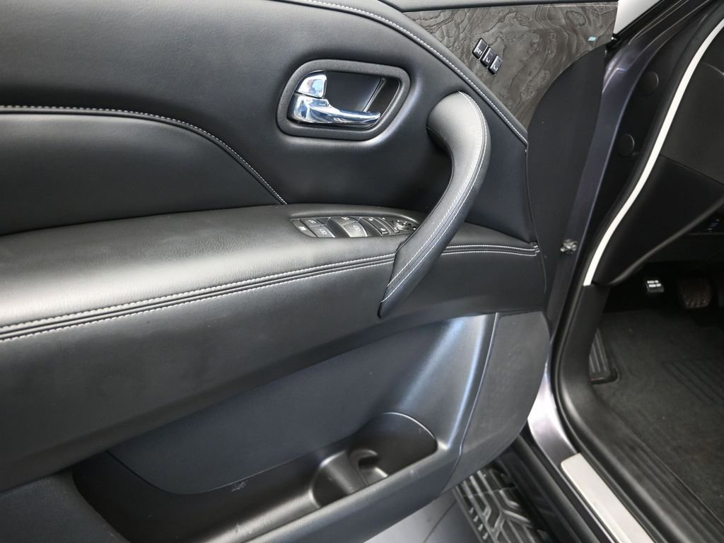 Used 2022 INFINITI QX80 Luxe w/ Cargo Package image 11
