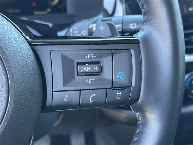 Used 2022 Nissan Pathfinder Platinum w/ Cargo Package image 28