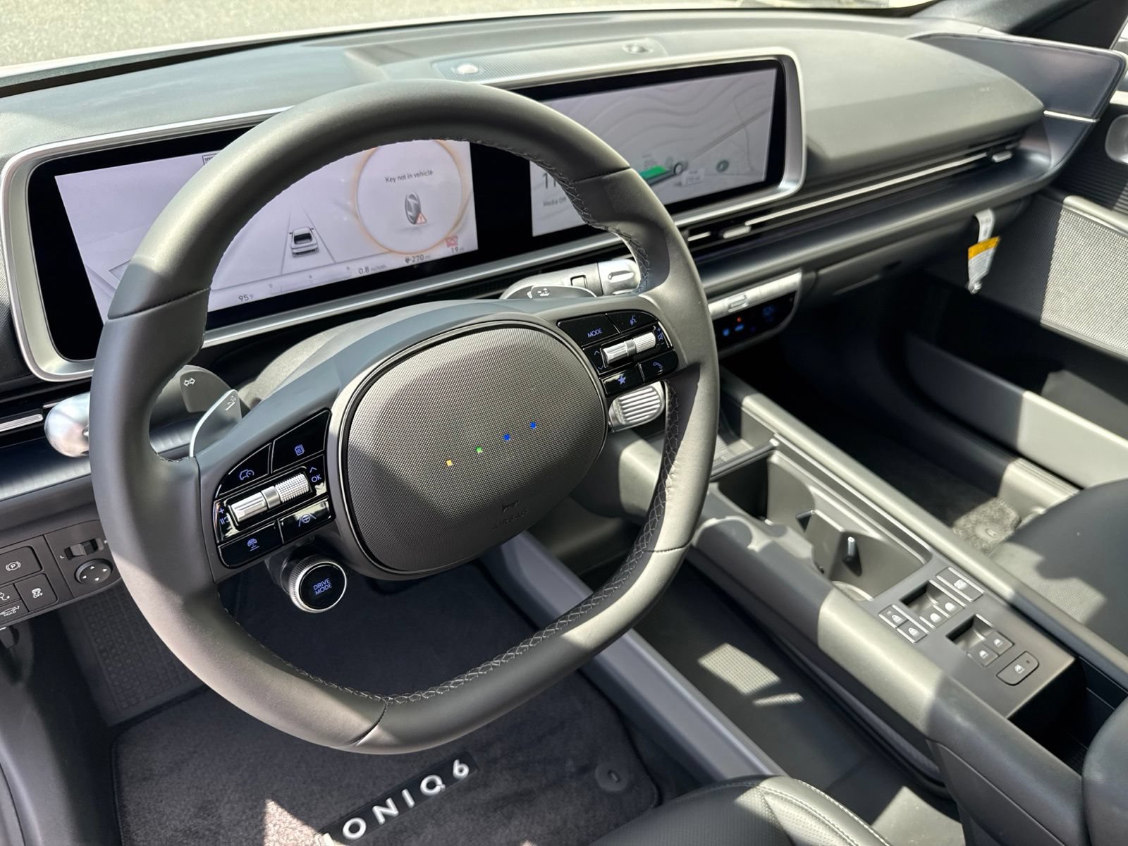Used 2025 Hyundai Ioniq 6 SEL RWD image 22