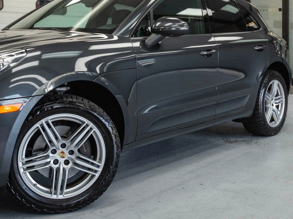 Used 2018 Porsche Macan AWD/4WD image 14
