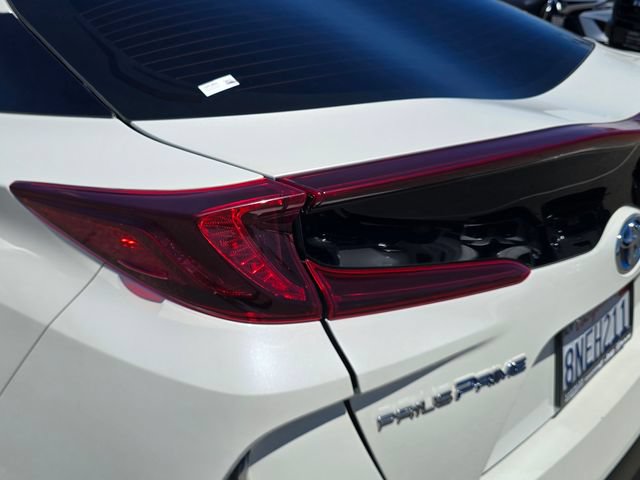Used 2020 Toyota Prius Prime XLE FWD image 27