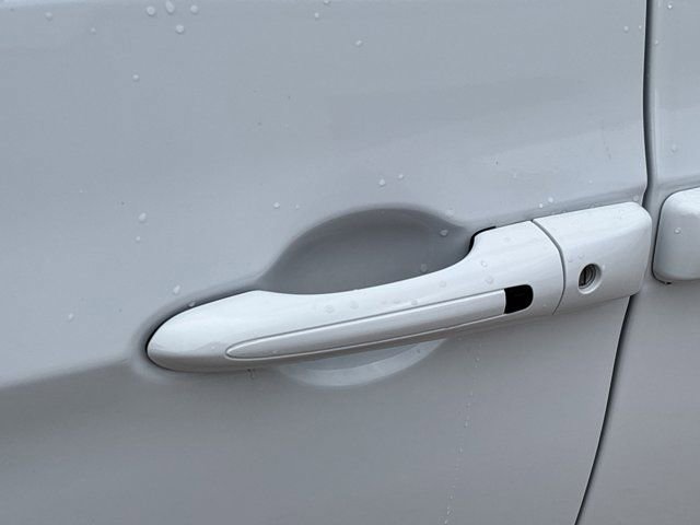 New 2026 Chrysler Pacifica Select image 14