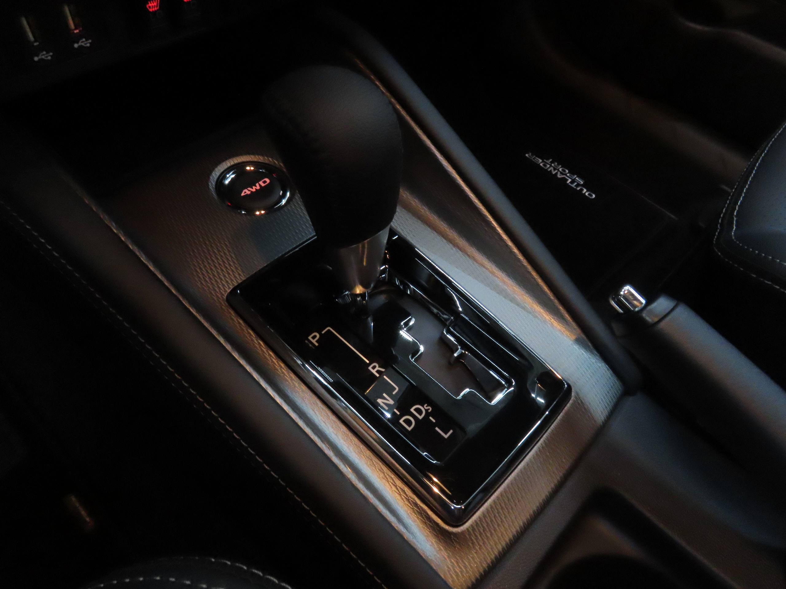 New 2025 Mitsubishi Outlander Sport SEL AWD/4WD image 15