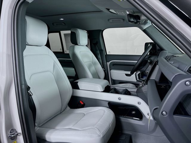 New 2026 Land Rover Defender 110 X-Dynamic SE image 26