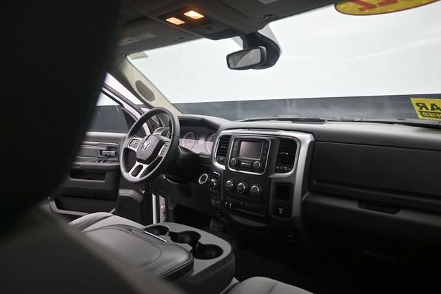 Used 2022 RAM 1500 Classic SLT AWD/4WD image 37