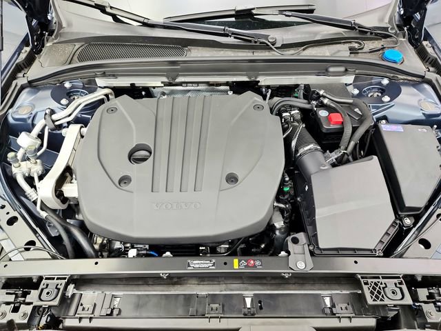 New 2026 Volvo V60 B5 Cross Country Ultra w/ Climate Package image 33