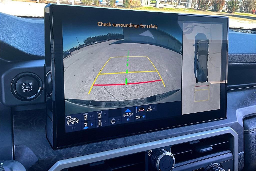 Used 2024 Toyota Tacoma Limited w/ Limited Package (LT) image 15