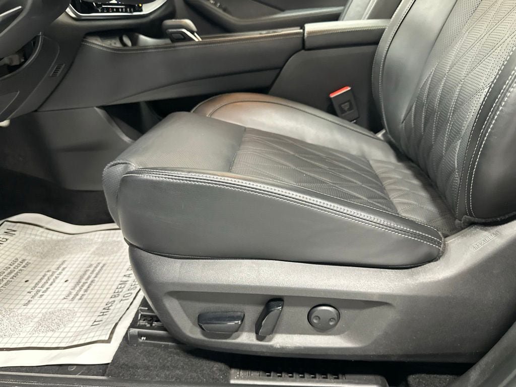Used 2026 Nissan Rogue Platinum w/ Platinum Premium Package AWD/4WD image 12