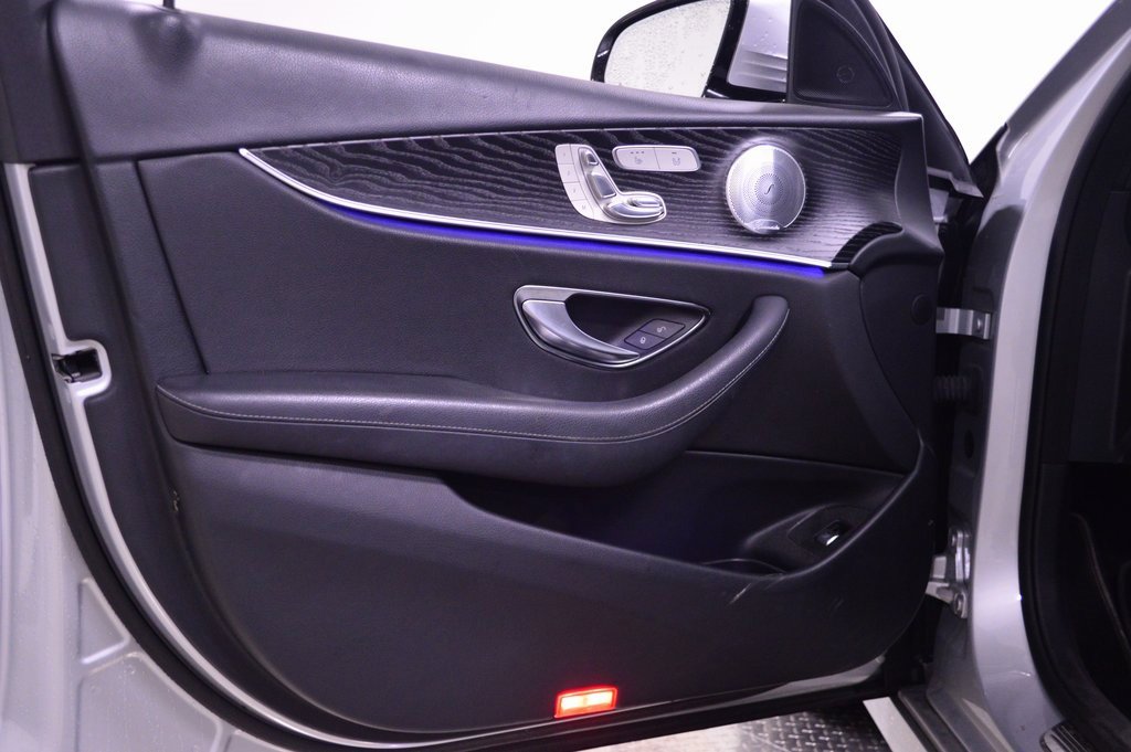 Used 2018 Mercedes-Benz E 300 E 300 image 17