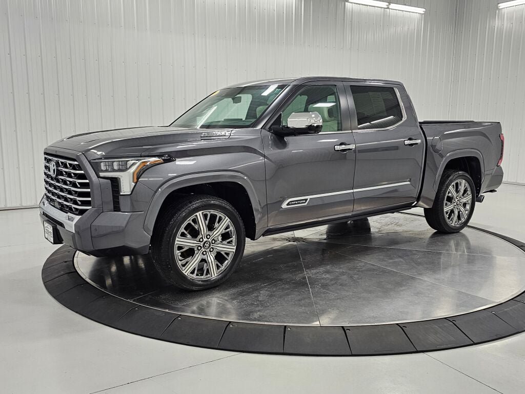 Used 2025 Toyota Tundra Capstone AWD/4WD image 1