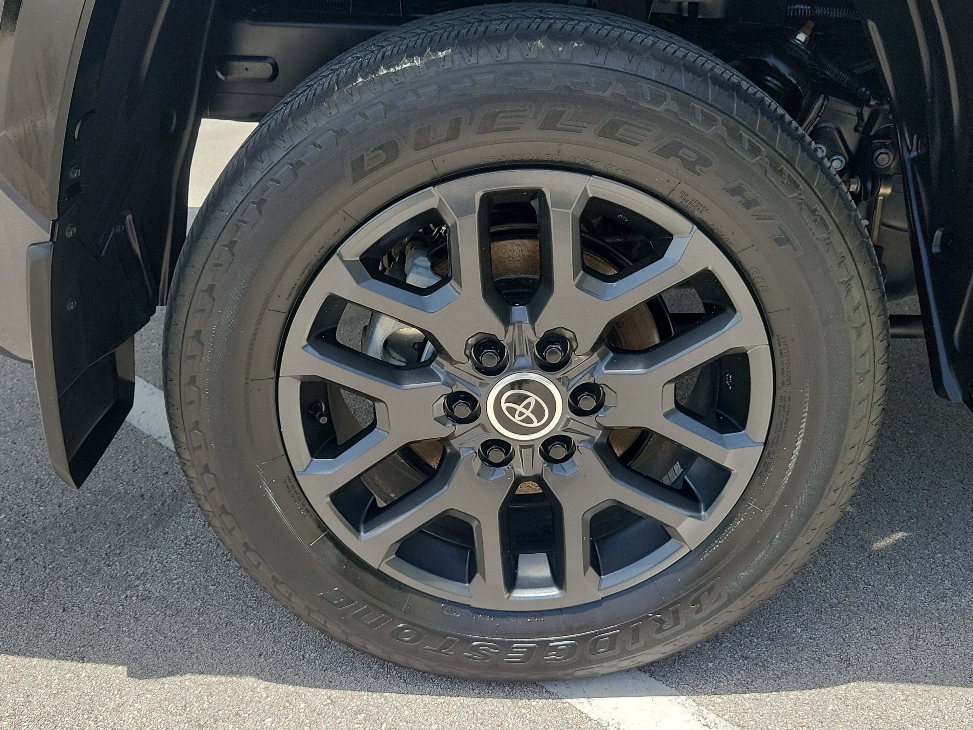 Used 2024 Toyota Tundra Platinum AWD/4WD image 10