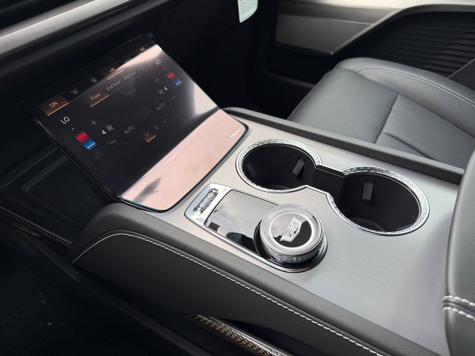 New 2026 Cadillac Vistiq Luxury image 13