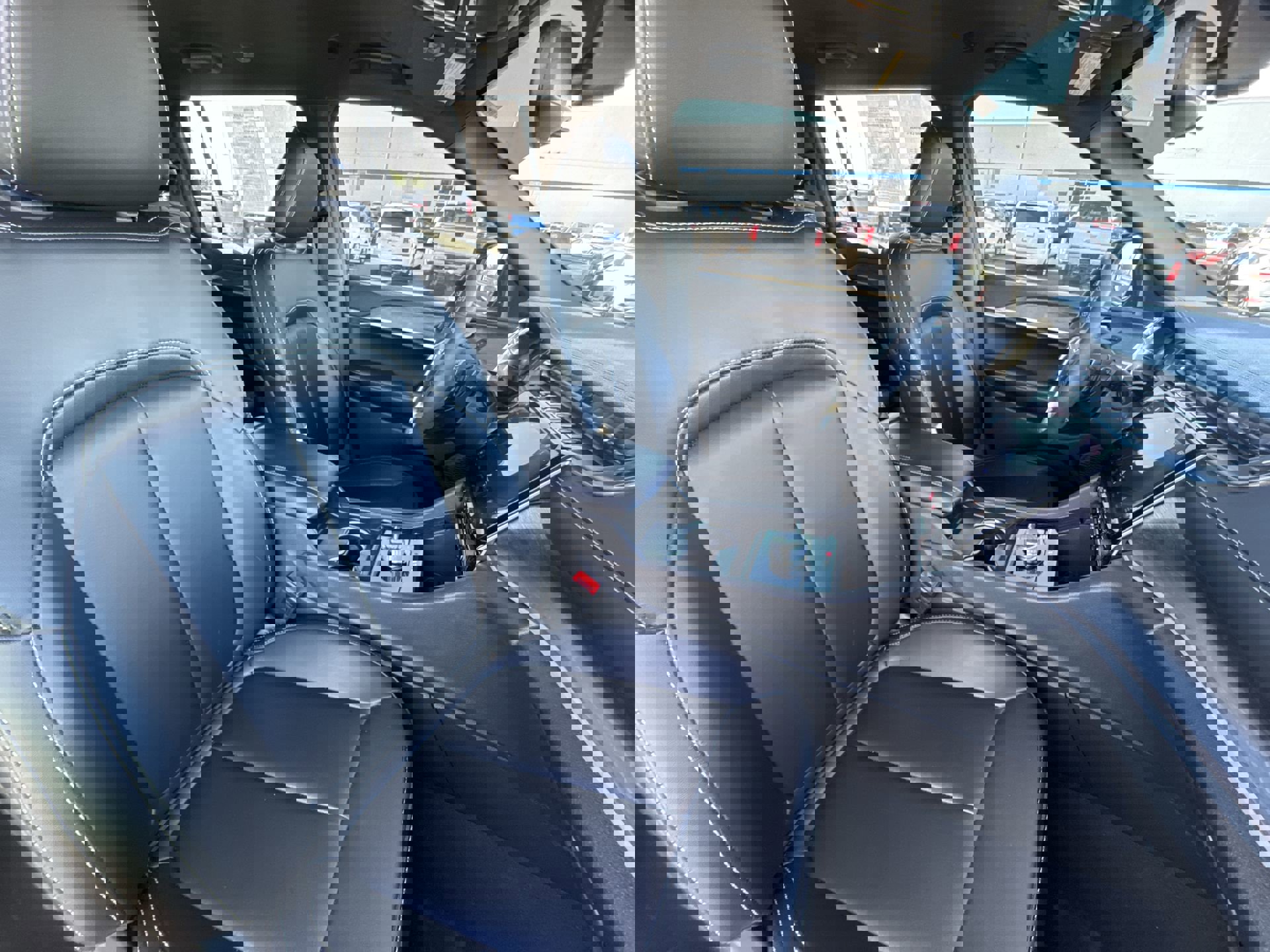 Used 2024 Jeep Grand Cherokee L Limited w/ Black Appearance Package image 27