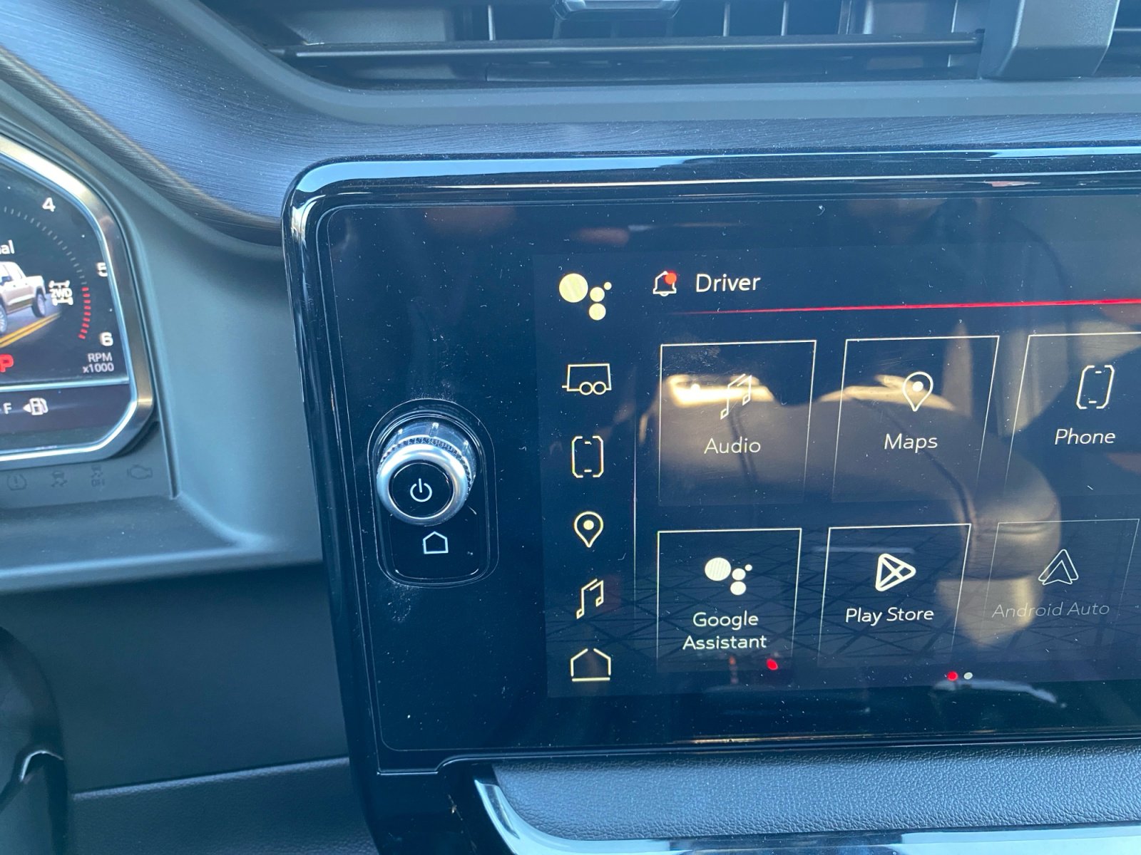 Used 2024 GMC Sierra 1500 AT4 w/ Technology Package image 17