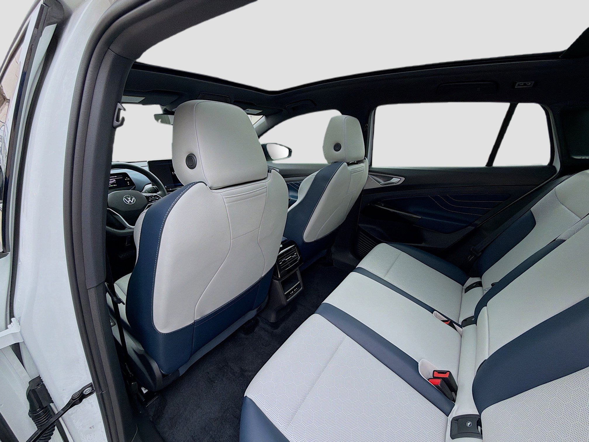 Certified 2025 Volkswagen ID.4 Pro S w/ ID.4 Black Package image 25