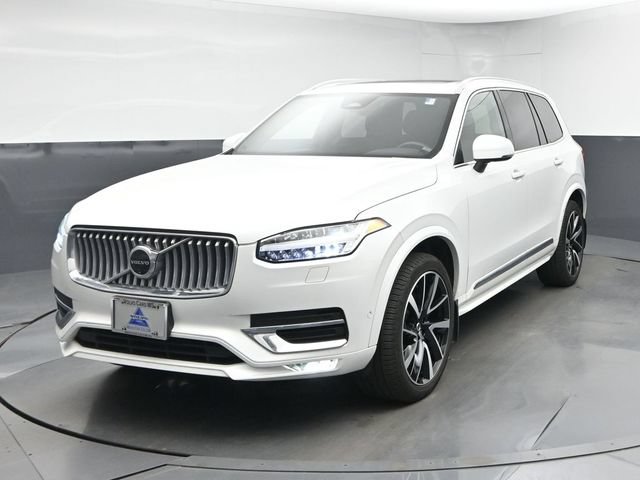 Used 2024 Volvo XC90 B5 Plus w/ Protection Package AWD/4WD image 3