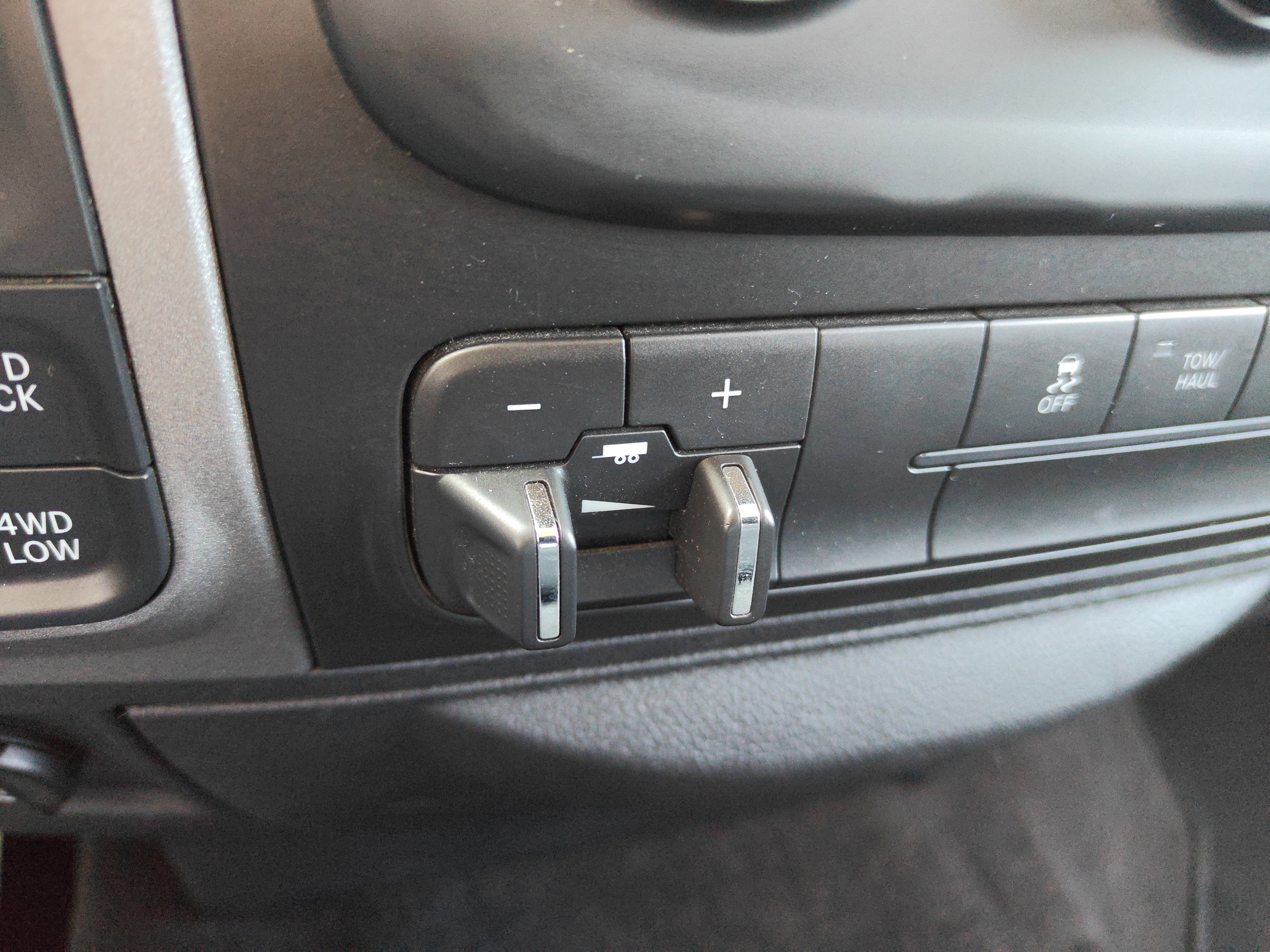 Used 2014 RAM 1500 Express AWD/4WD image 35