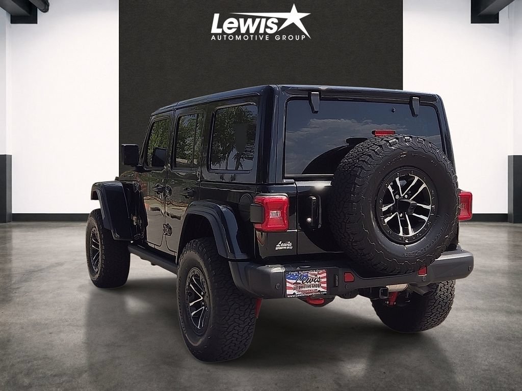 Used 2026 Jeep Wrangler Unlimited Rubicon AWD/4WD image 3