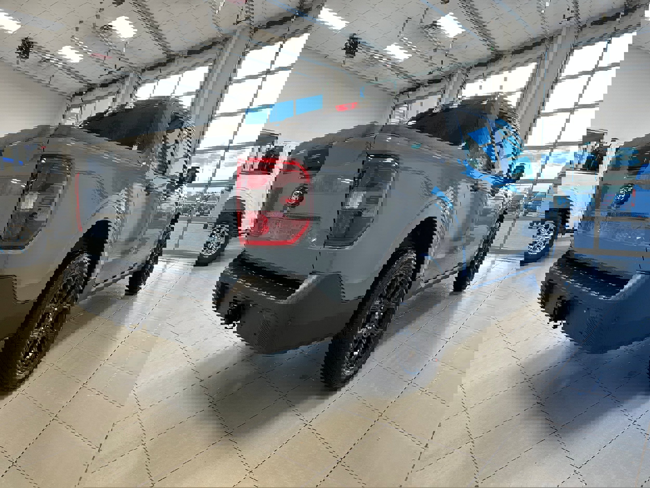 New 2025 Ford Maverick XLT w/ XLT Luxury Package image 36