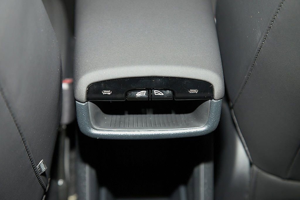 New 2026 Volvo EX30 Plus w/ Climate Package image 21