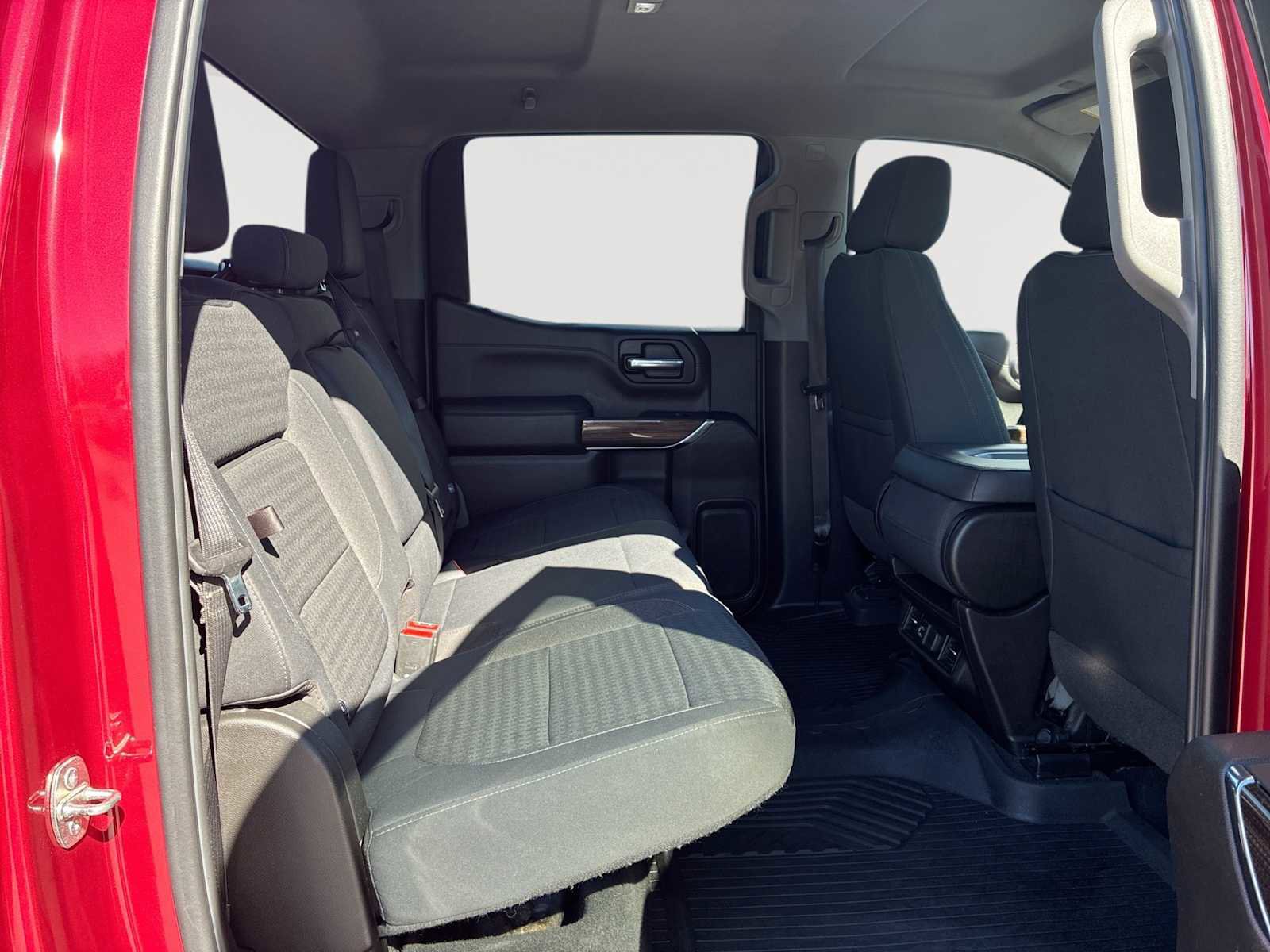 Certified 2020 Chevrolet Silverado 1500 RST image 26