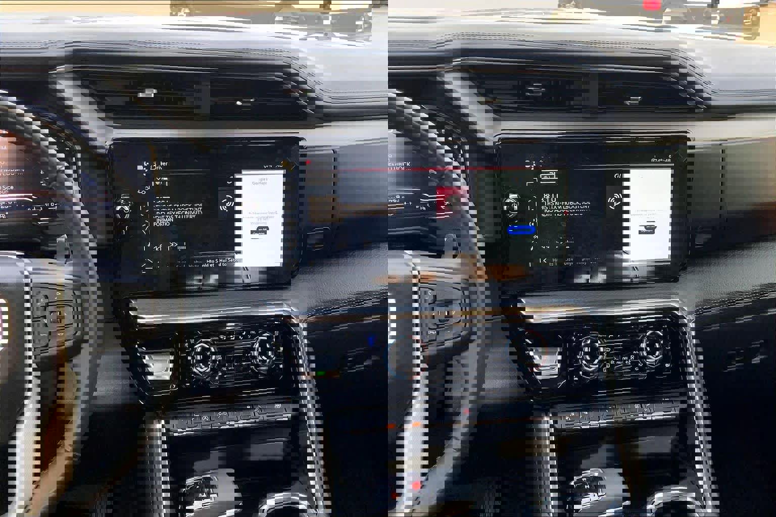 Used 2024 GMC Sierra 1500 Denali w/ Technology Package image 7