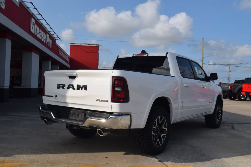 Used 2025 RAM 1500 Laramie AWD/4WD image 4