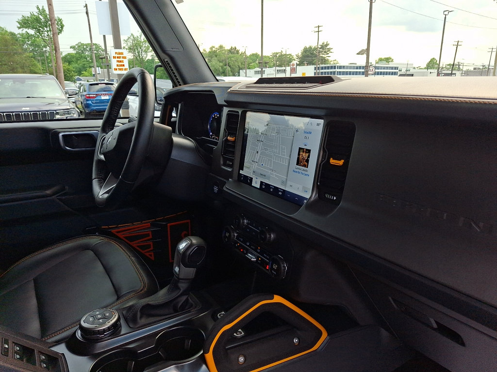 Used 2024 Ford Bronco Badlands AWD/4WD image 16