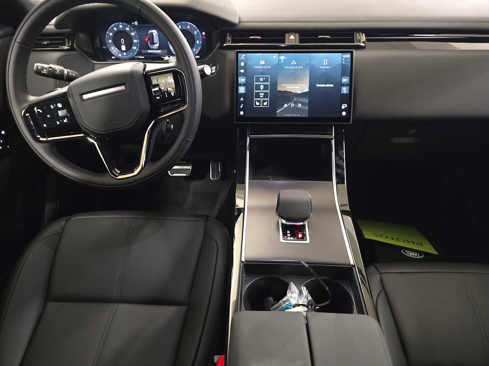 New 2026 Land Rover Range Rover Velar Dynamic SE image 17