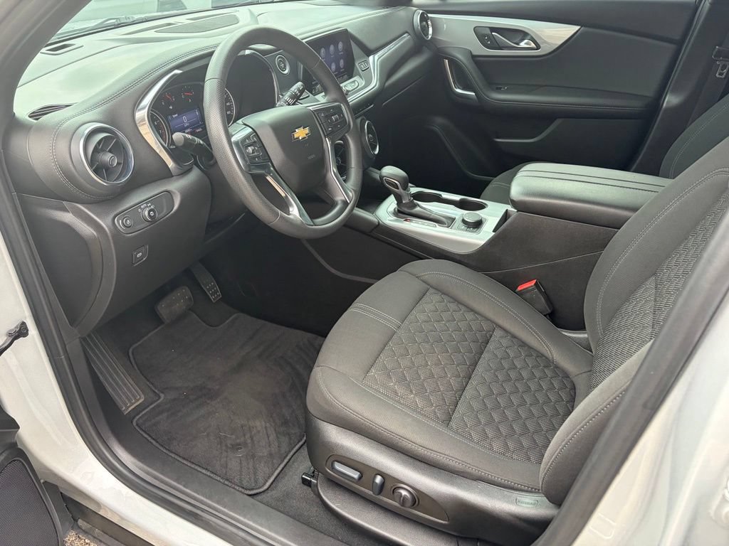 Used 2022 Chevrolet Blazer LT w/ Redline Edition FWD image 10