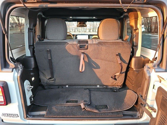 Used 2024 Jeep Wrangler Sport S image 15
