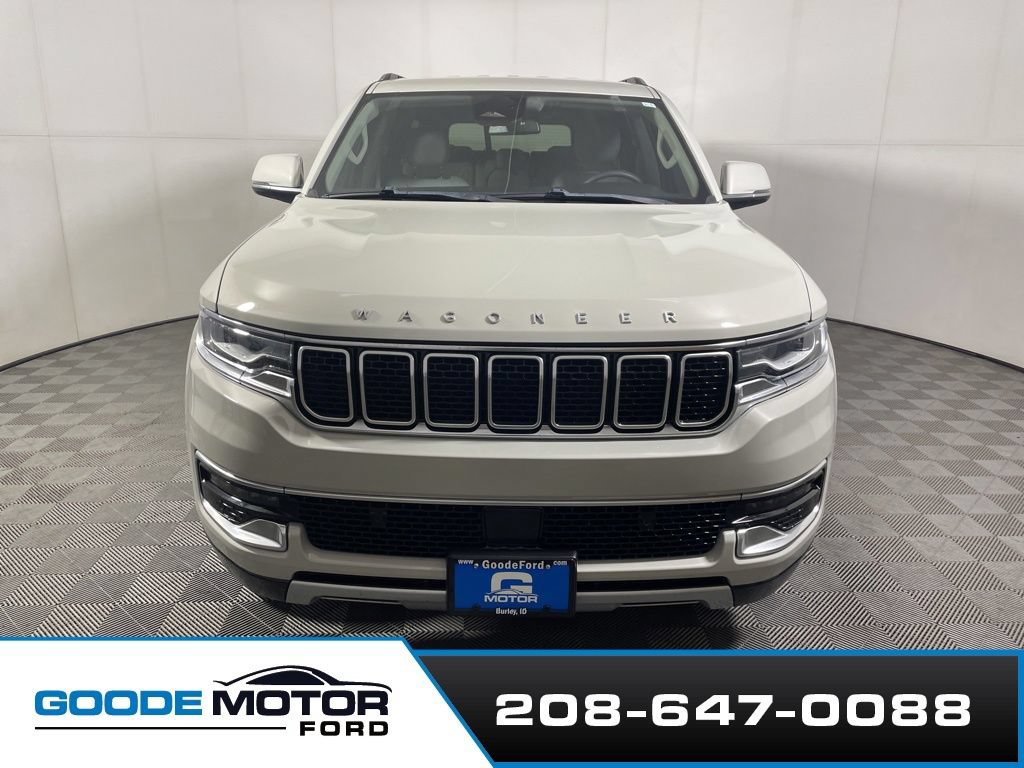 Used 2022 Jeep Wagoneer Series II AWD/4WD image 3