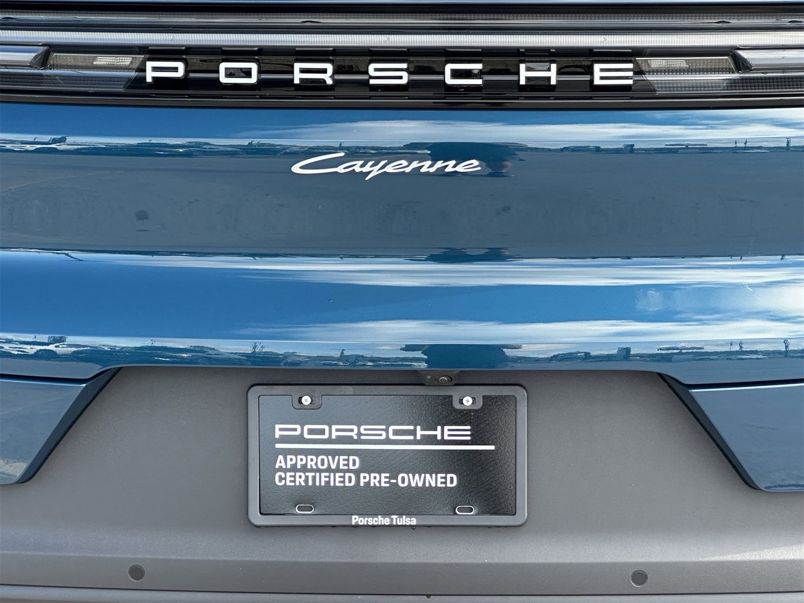 Certified 2024 Porsche Cayenne Coupe image 14